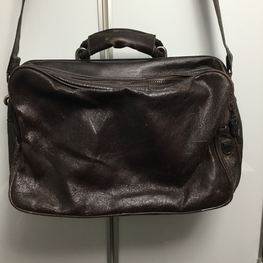 Genuine Leather Zippered Shoulder Messenger Bag - Picture 7 of 16